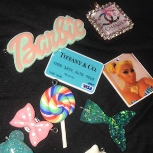 Nicki Minaj Croc charm set!! 💙🔥